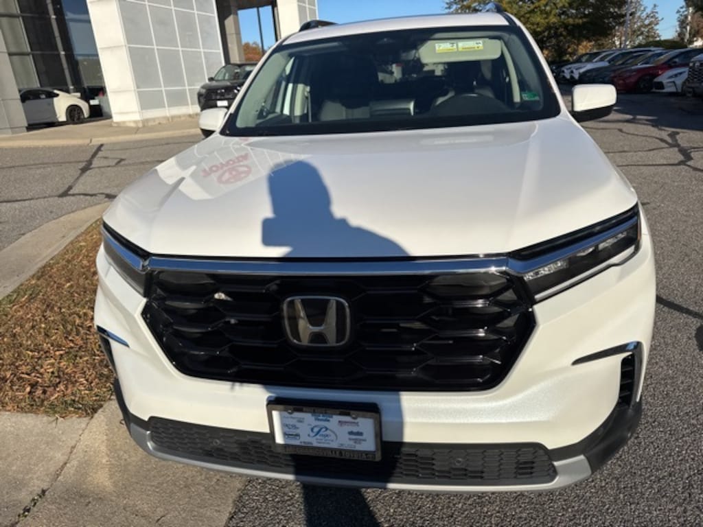 Used 2024 Honda Pilot Touring SUV