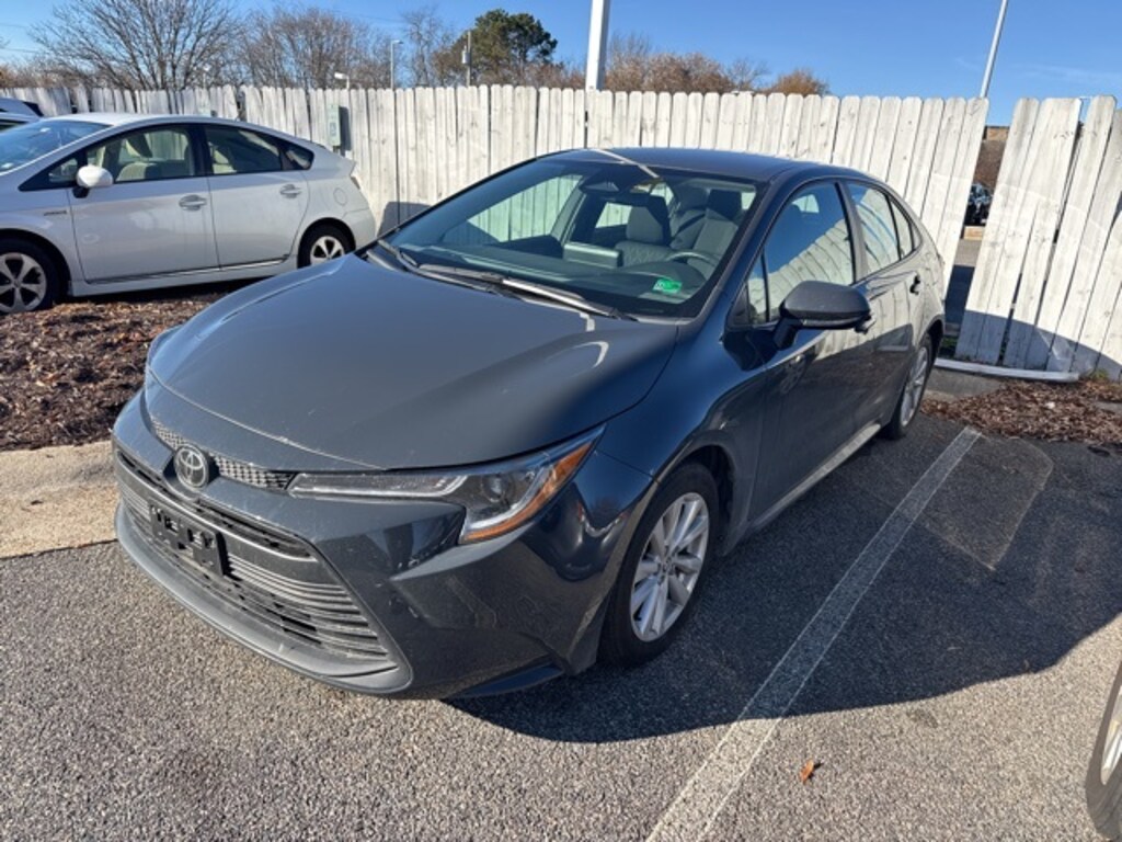 Used 2024 Toyota Corolla LE Sedan