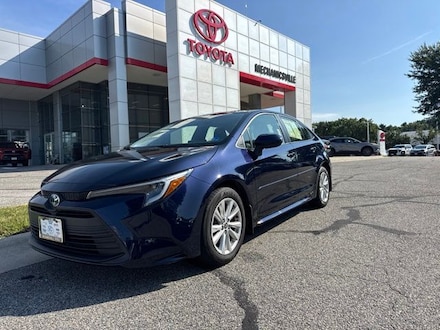 2025 Toyota Corolla Hybrid LE Sedan