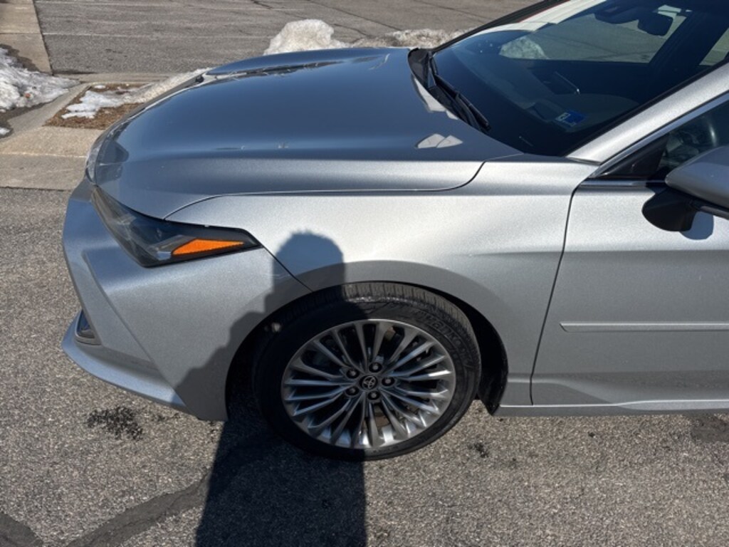 Used 2022 Toyota Avalon Limited Sedan