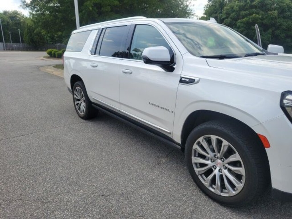 Used 2021 GMC Yukon XL Denali SUV