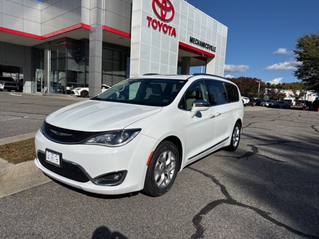 Used 2020 Chrysler Pacifica Limited Minivan/Van