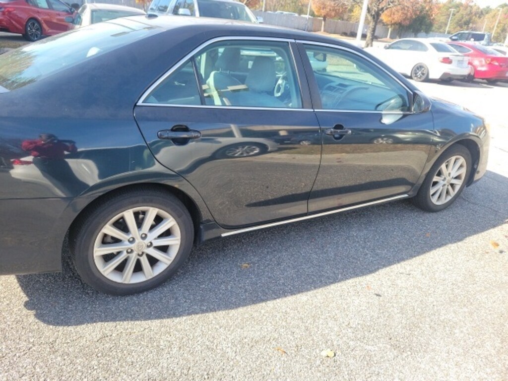 Used 2014 Toyota Camry XLE Sedan