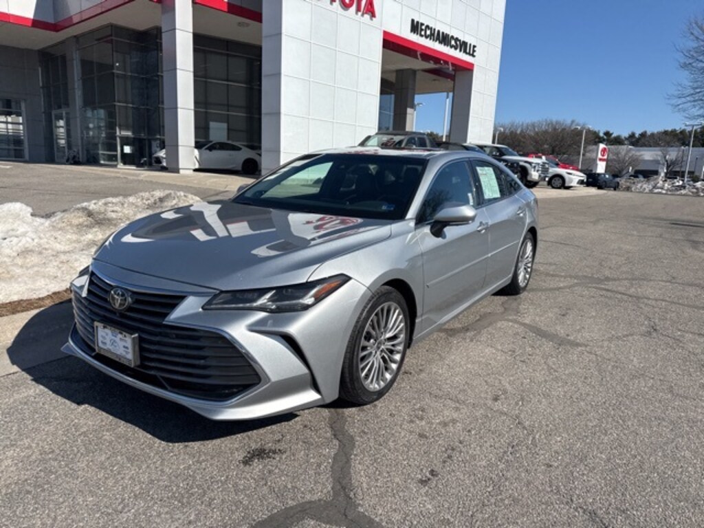 Used 2022 Toyota Avalon Limited Sedan