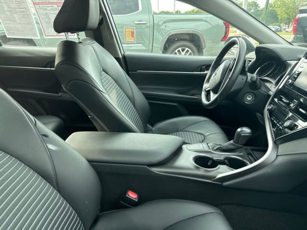 Used 2023 Toyota Camry SE Sedan