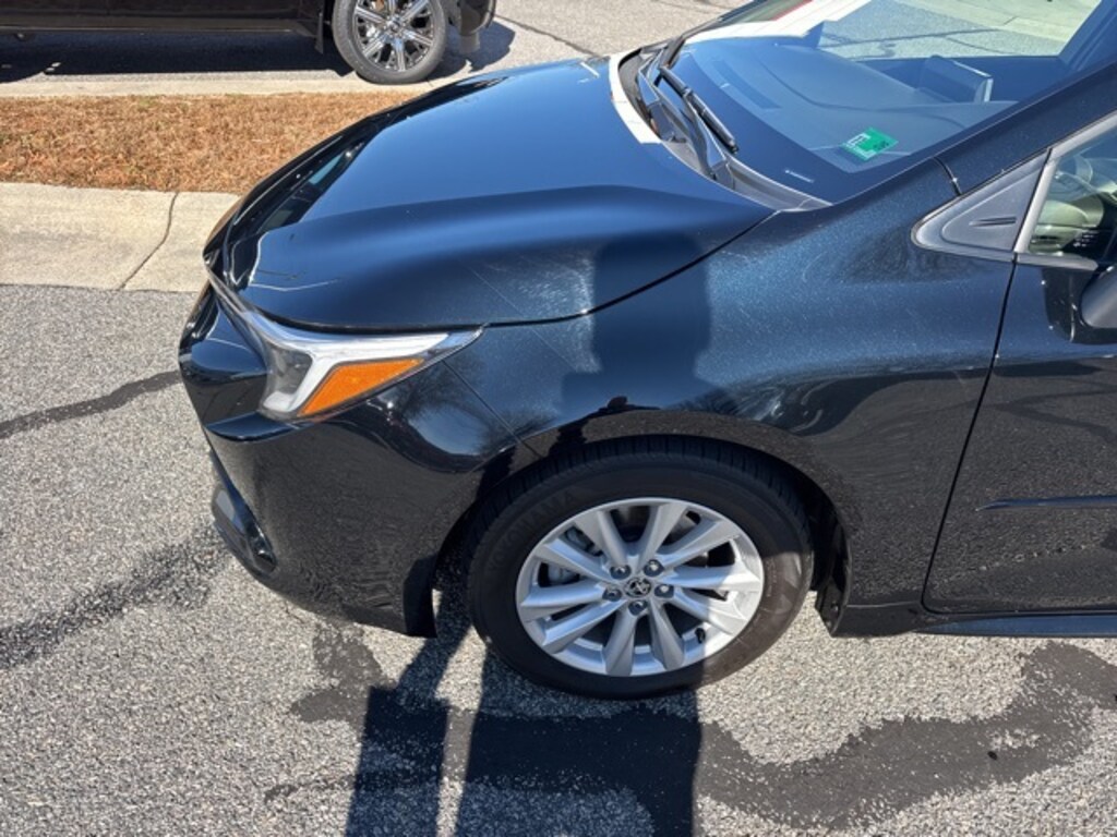 Used 2024 Toyota Corolla Hatchback SE Hatchback