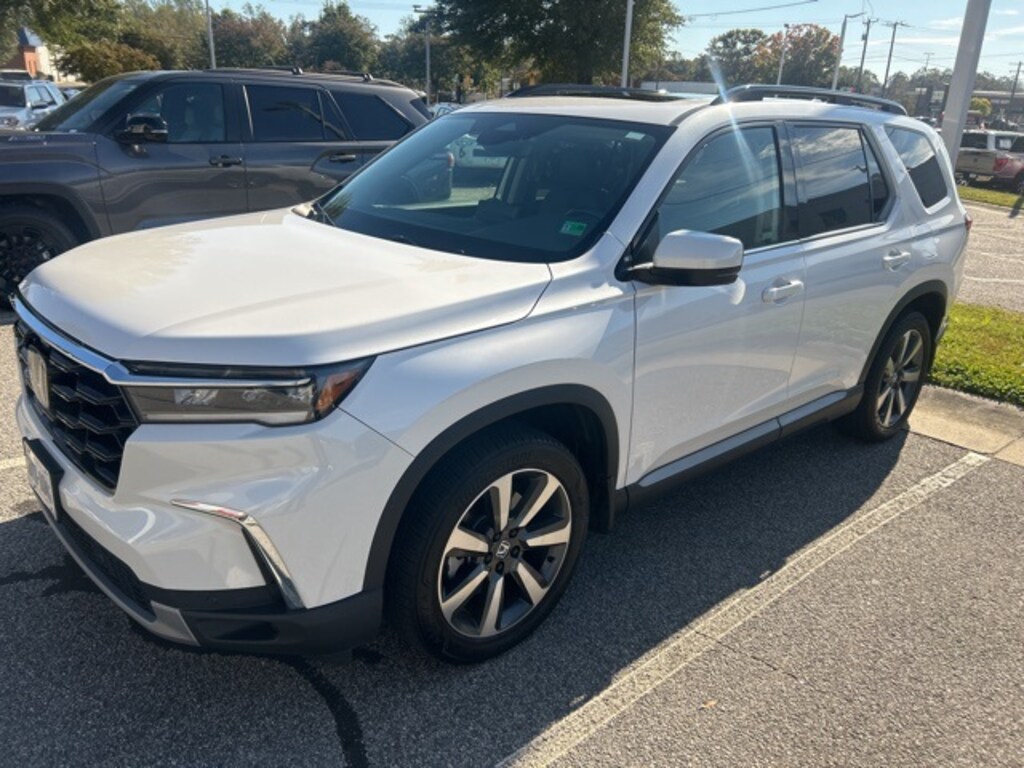 Used 2024 Honda Pilot Touring SUV