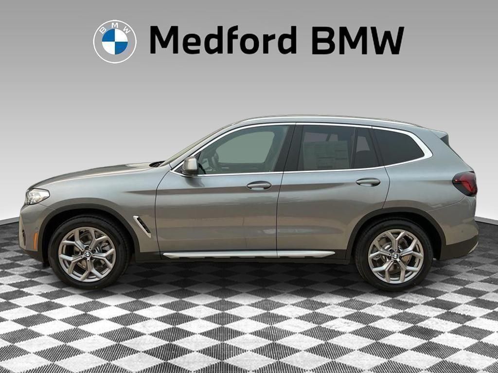 https://pictures.dealer.com/m/medfordbmwbmw/0288/786ebf8b07693fc64e05c60ce0a4ad16x.jpg