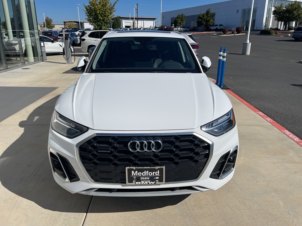 2023 Audi Q5 45 S line Premium Plus photo 3