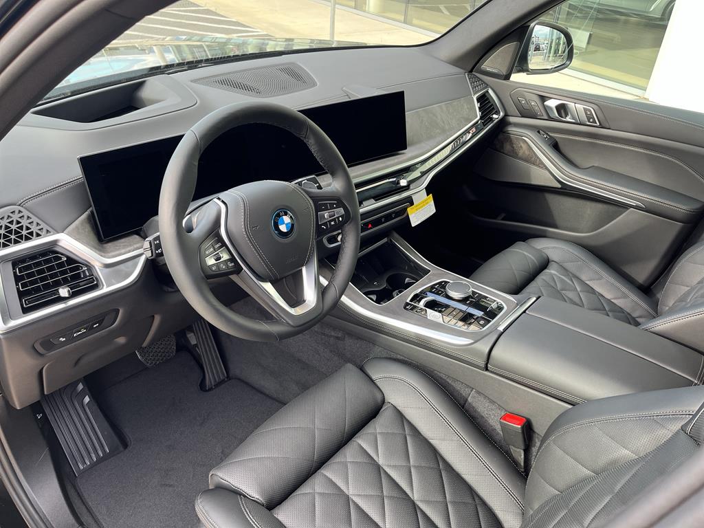 2026 BMW X5 50e - Photo 9