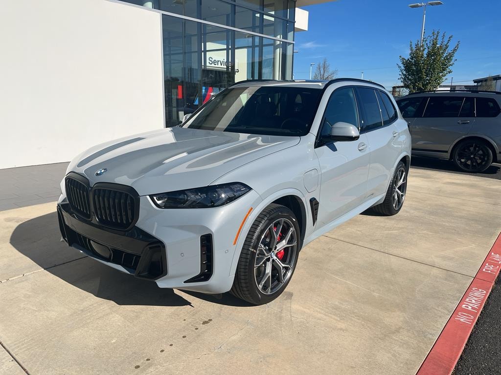 New 2026 BMW X5 PHEV xDrive50e SUV
