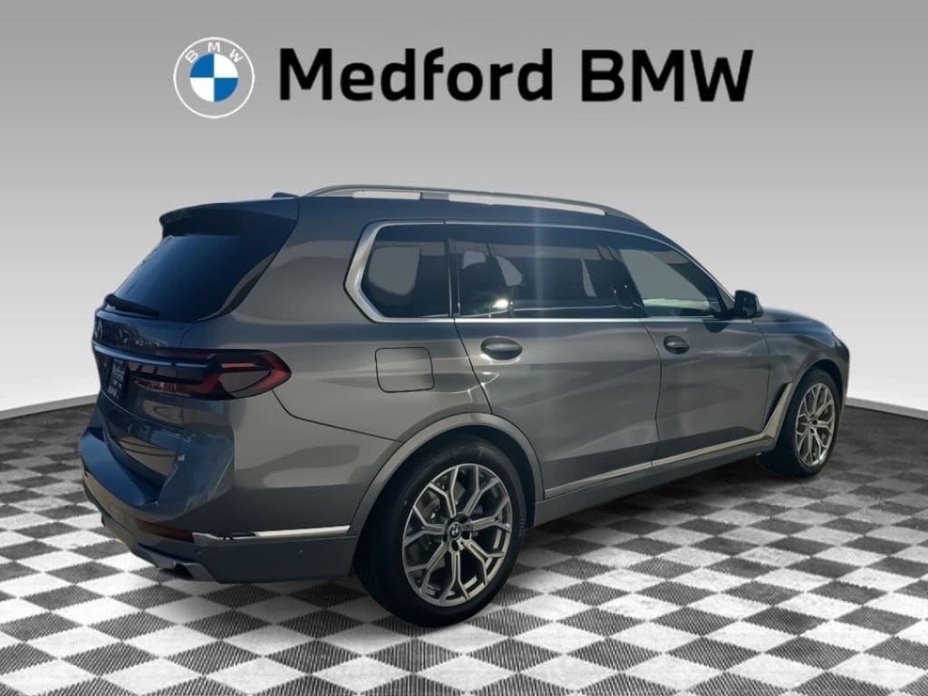 2026 BMW X7 40i - Photo 6