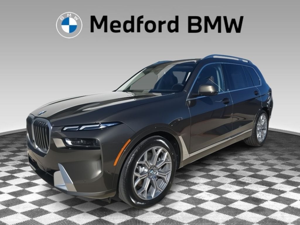 New 2026 BMW X7 xDrive40i SUV