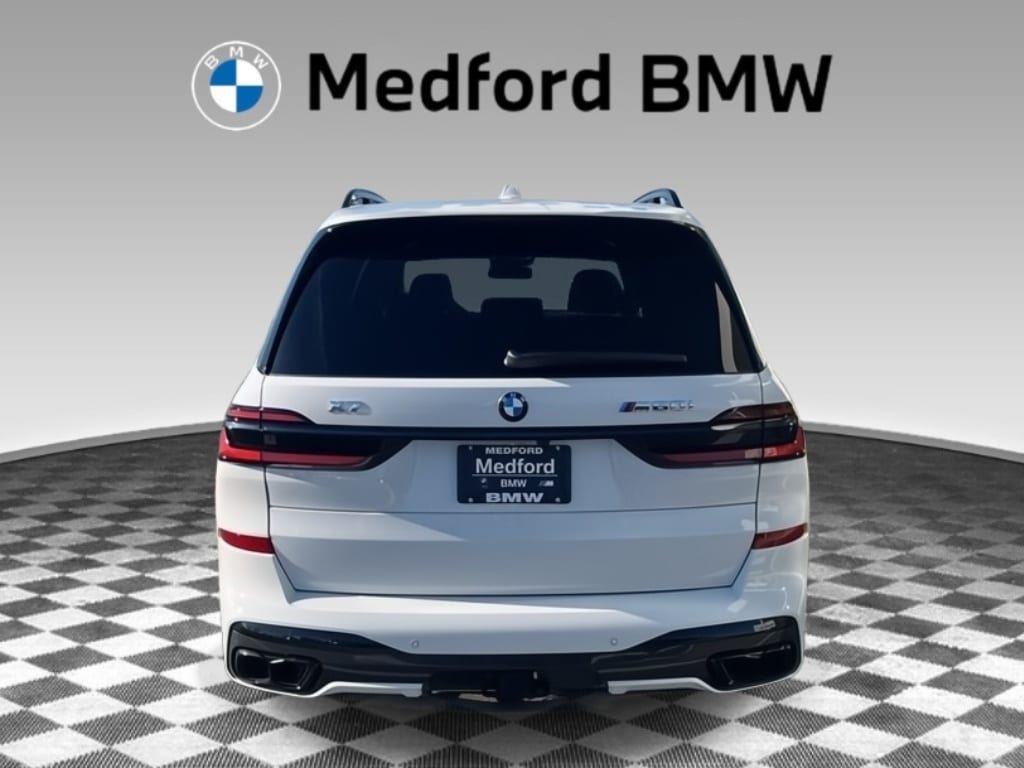 2026 BMW X7 M60i - Photo 8