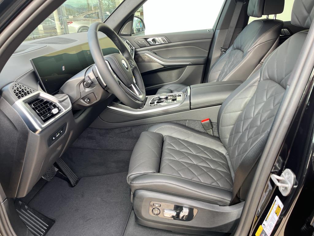 2026 BMW X5 50e - Photo 11