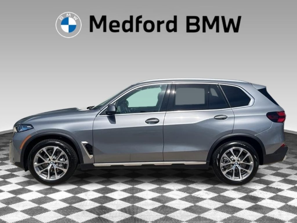 2026 BMW X5 xDrive40i's photo