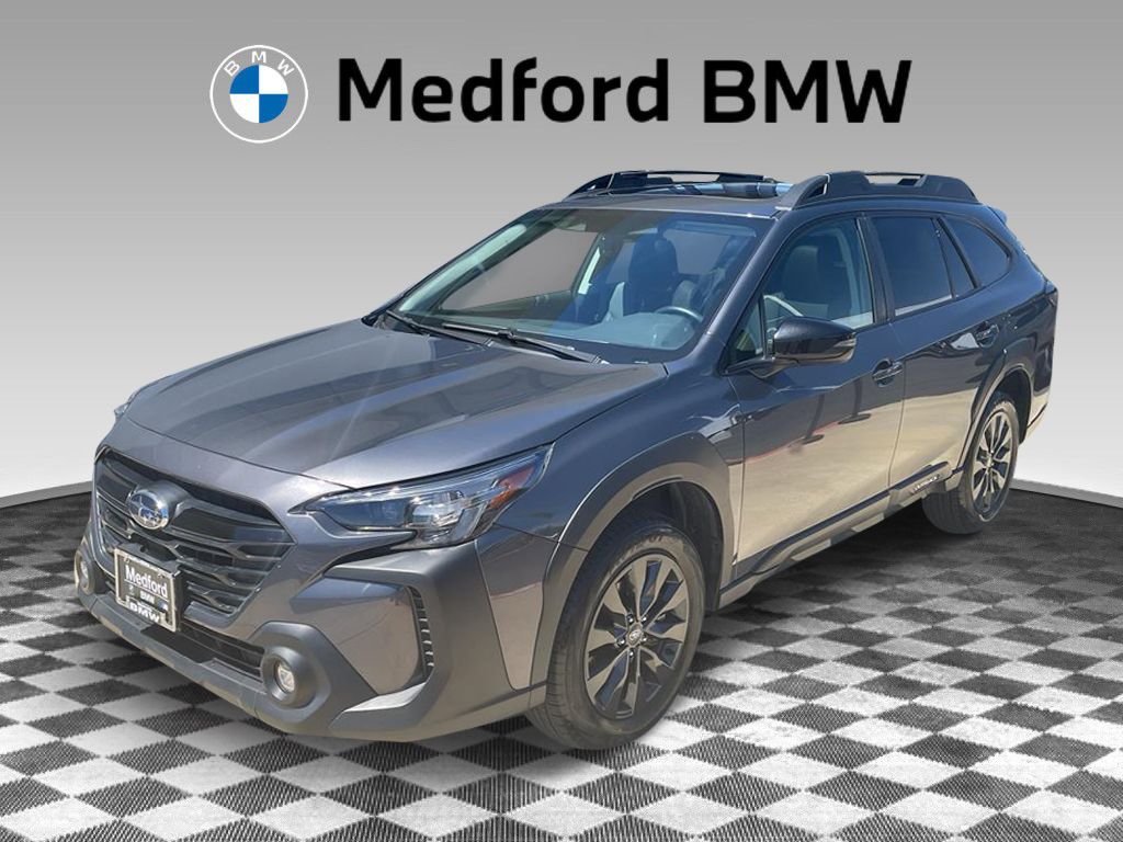 2024 Subaru Outback Onyx Edition photo 2
