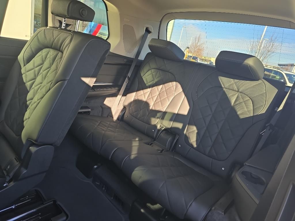 2026 BMW X7 40i - Photo 15