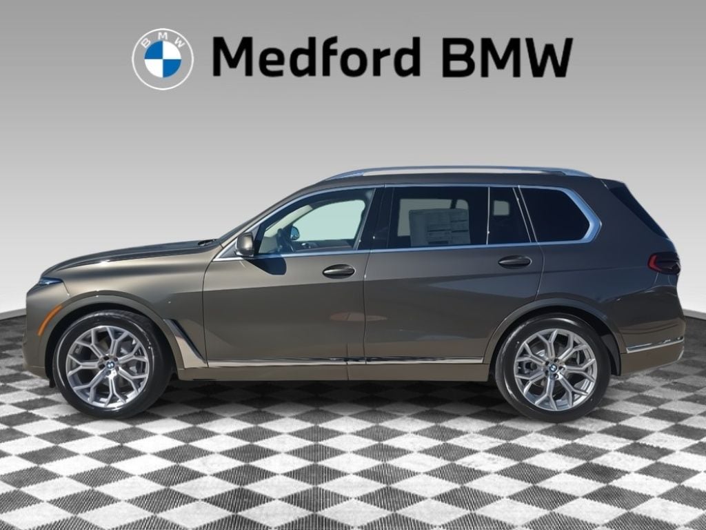 New 2026 BMW X7 xDrive40i SUV