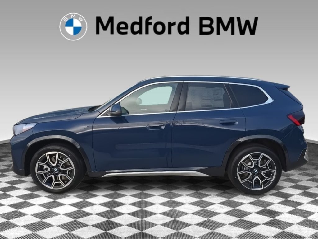 2026 BMW X1 28i's photo