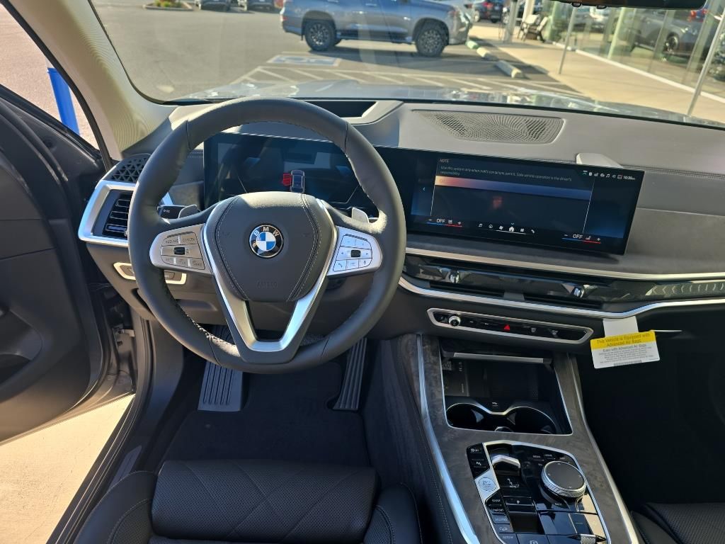 2026 BMW X7 40i - Photo 10