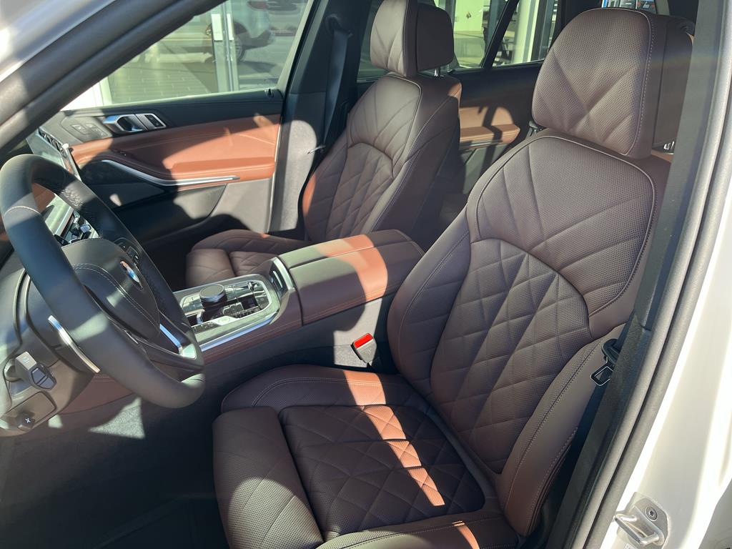 2026 BMW X5 50e - Photo 10