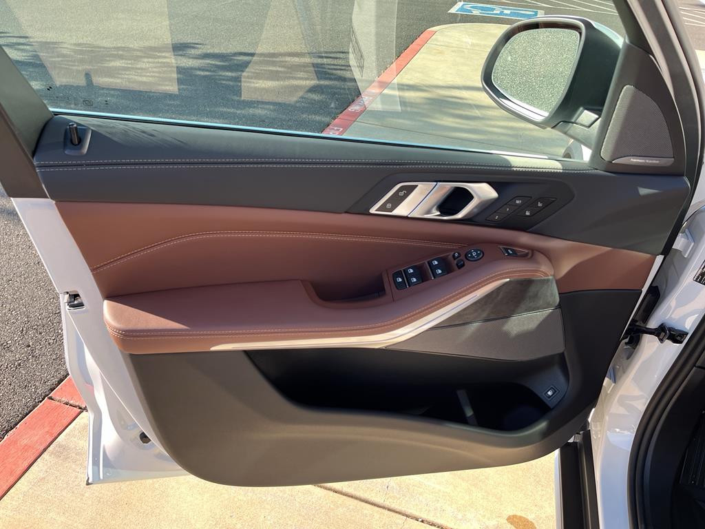 2026 BMW X5 50e - Photo 12