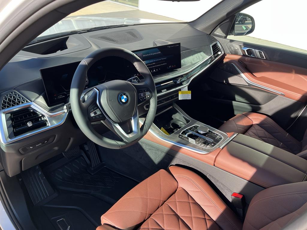 2026 BMW X5 50e - Photo 9