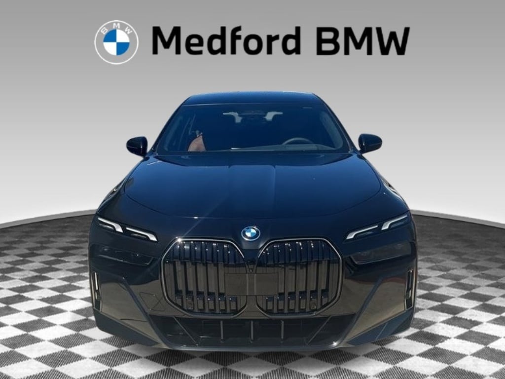New 2026 BMW i7 xDrive60 Sedan
