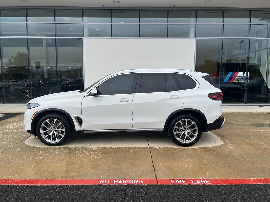2025 BMW X5 xDrive40i's photo