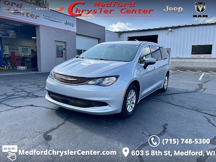 2023 Chrysler Voyager LX Van Passenger Van