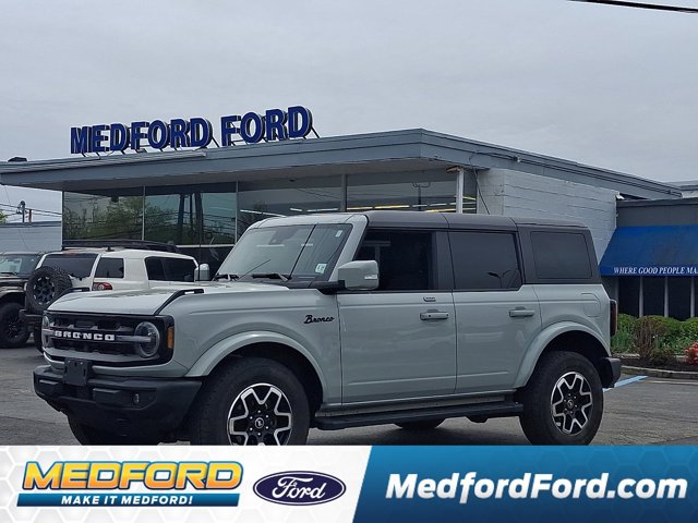 2022 Ford Bronco Outer Banks Advanced 4x4's photo