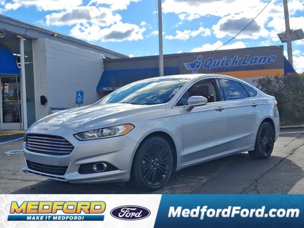 Used 2014 Ford Fusion SE Sedan