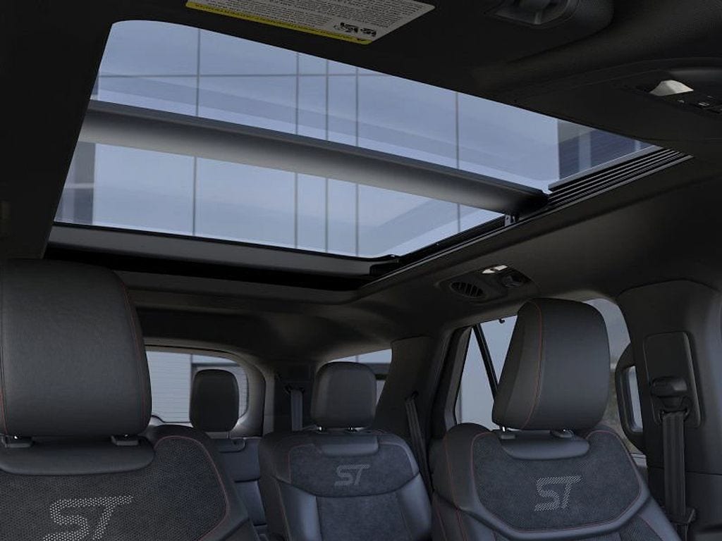 2025 Ford Explorer ST - Photo 22