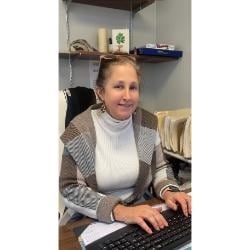 Staff member Patti Riddell from ID_111f35682281