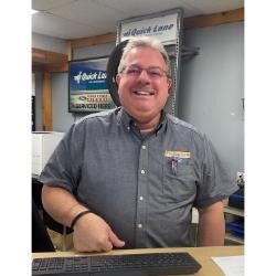 Staff member Gus Curiale from ID_567a20a494fc