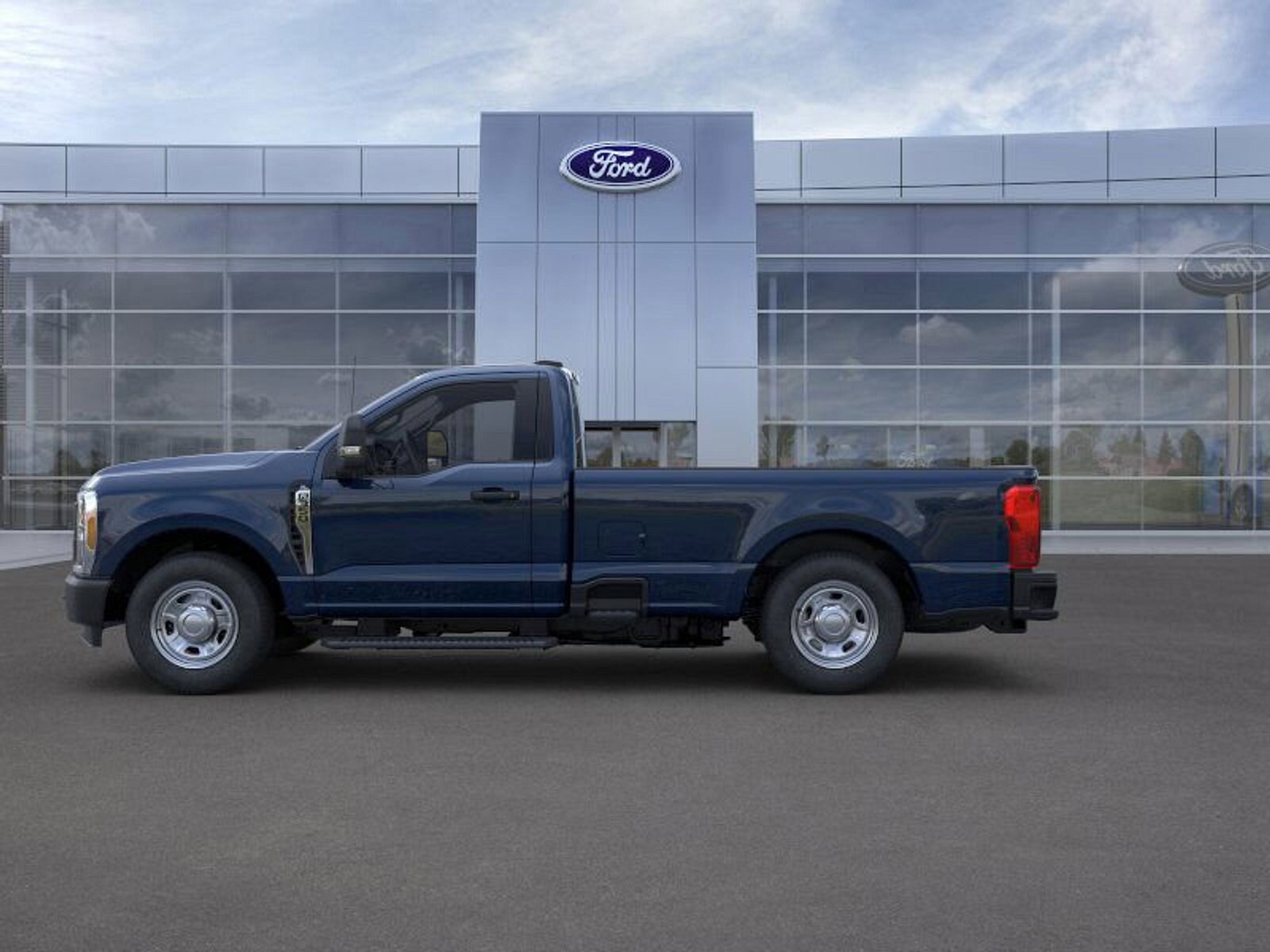 2024 Ford F-350 XL photo 3