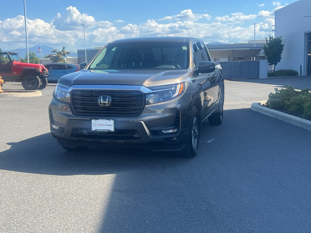 2023 Honda Ridgeline RTL photo 2