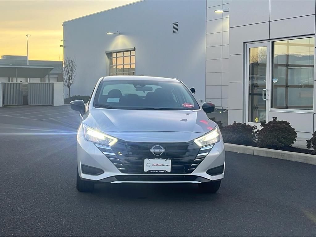 2025 Nissan Versa S photo 4
