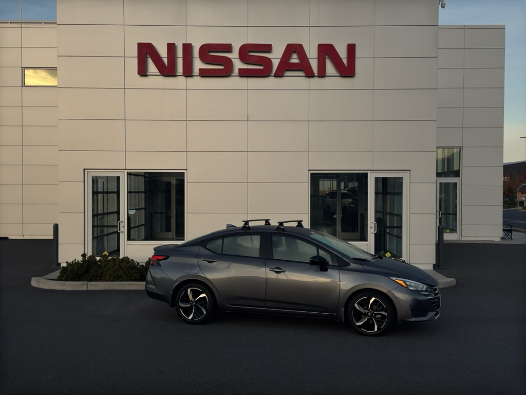 2023 Nissan Versa Sedan SR