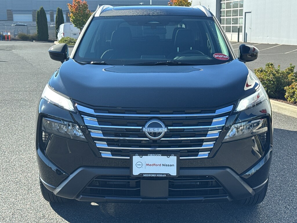 2026 Nissan Rogue SV photo 2