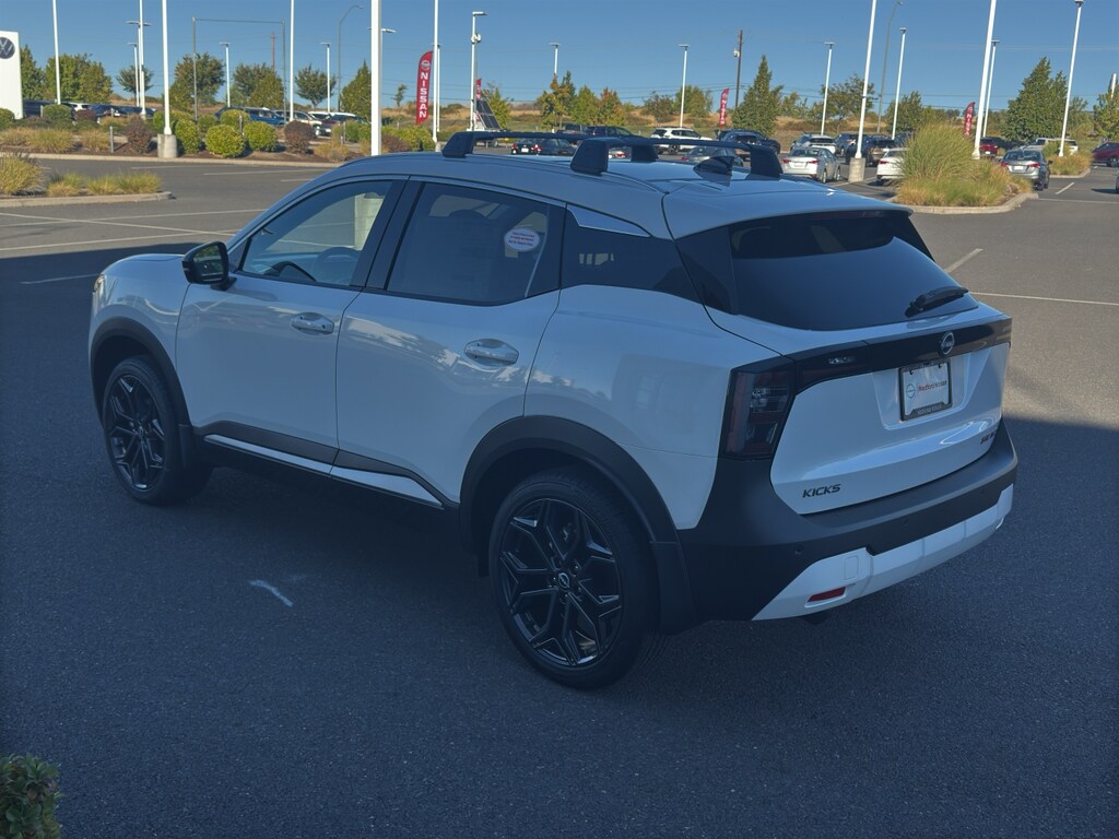 2026 Nissan KICKS SR AWD - Photo 6