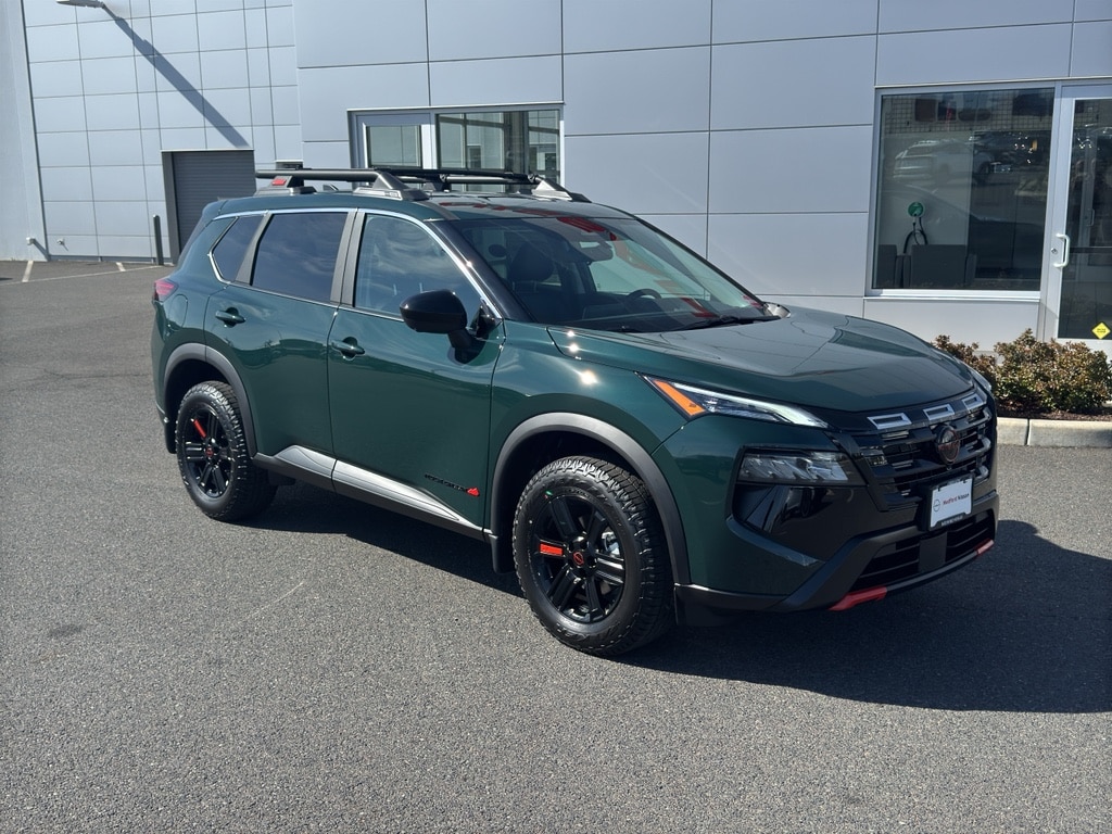 2026 Nissan Rogue SV photo 2