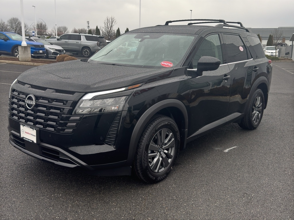 2026 Nissan Pathfinder SV photo 3