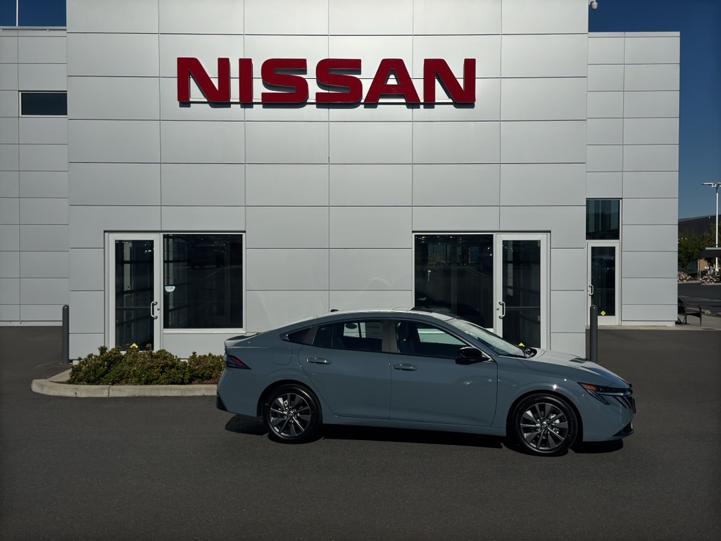 2026 Nissan Sentra SL CVT's photo