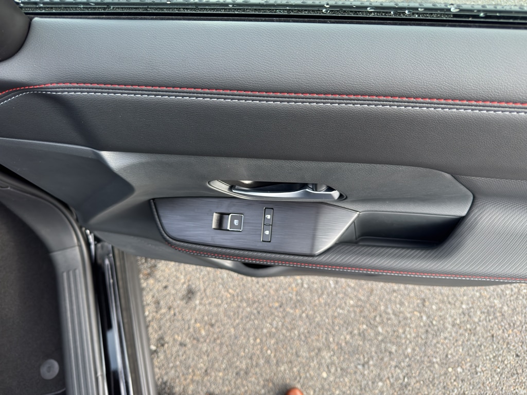 2026 Nissan KICKS SR - Photo 13