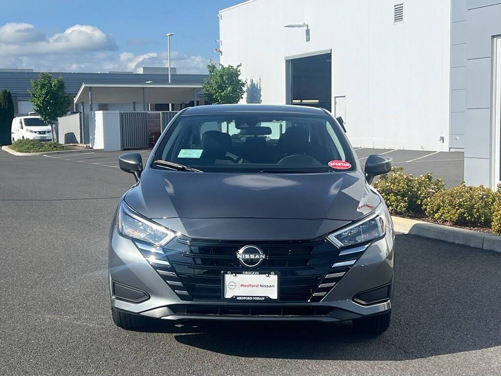 2025 Nissan Versa SV photo 3