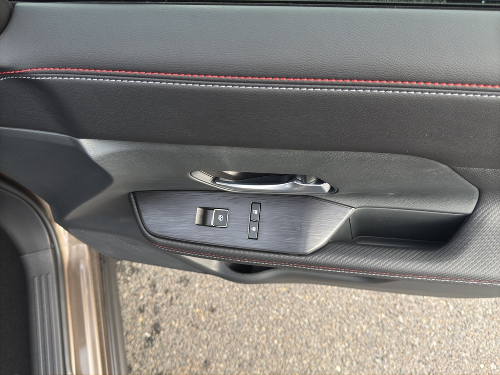 2026 Nissan KICKS SR - Photo 13
