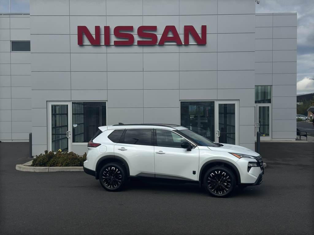2026 Nissan Rogue Dark Armor AWD's photo