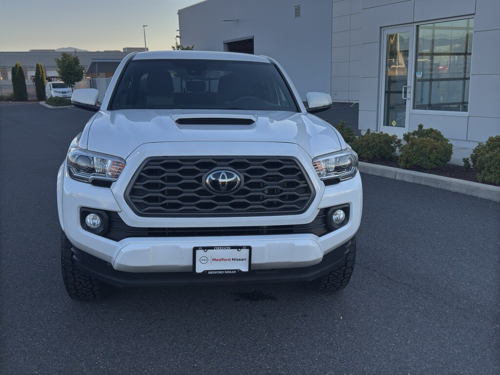 2021 Toyota Tacoma TRD Sport photo 4